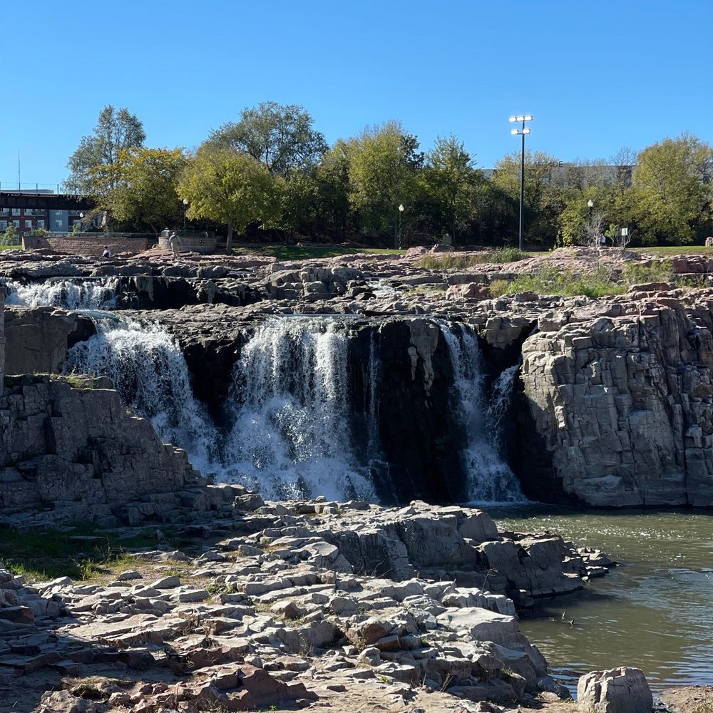 Falls Park - Sioux Falls - Parks Near Me - Sioux Falls, South Dakota Falls Park - Sioux Falls - Parks Near Me - Sioux Falls, South Dakota