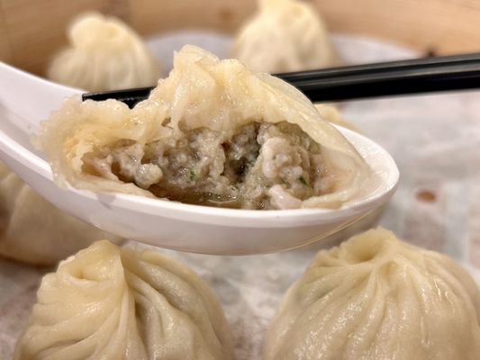 Hang Zhou Xiao Long Bao (Da'an) by null