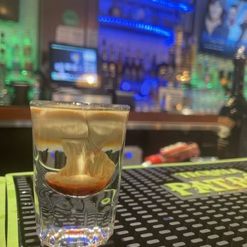 La Villa Grill & Bar - Mexican Near Me - Portland, Oregon