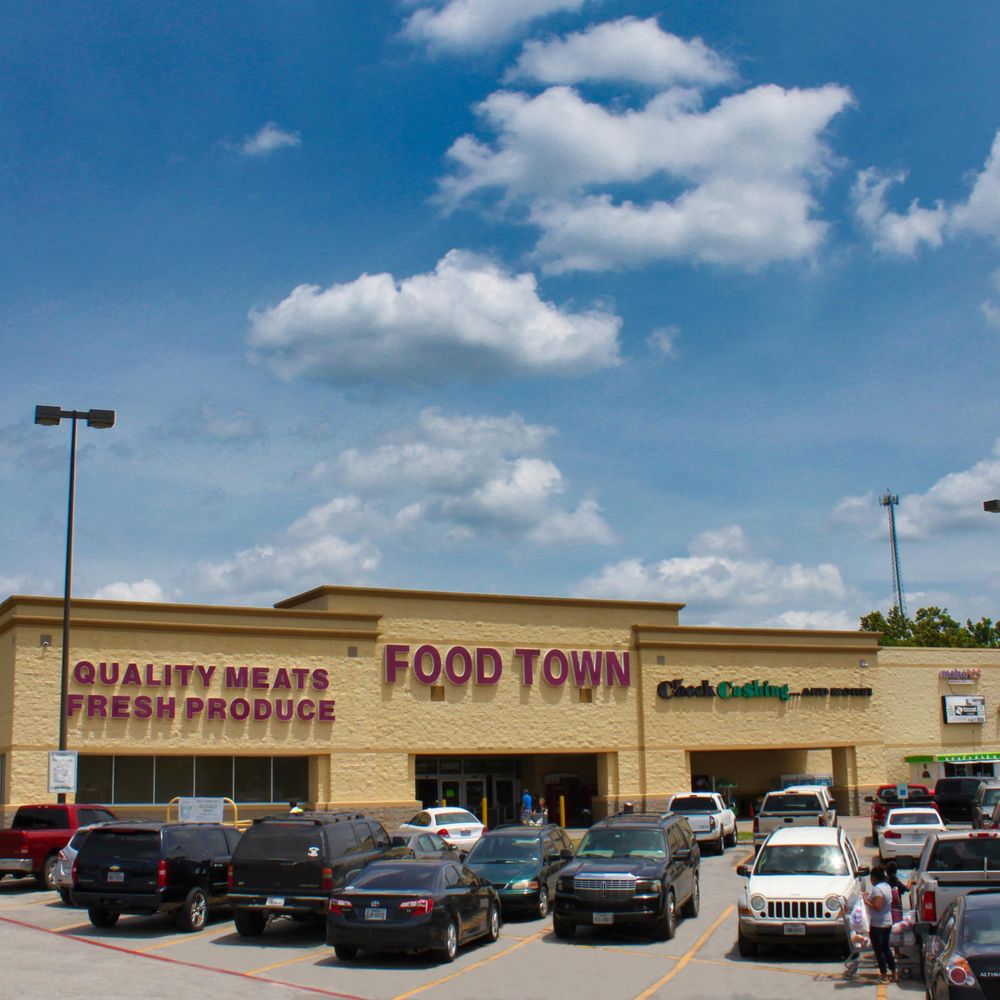 FOOD TOWN Updated October 2024 33 Photos 20851 Farm To Market