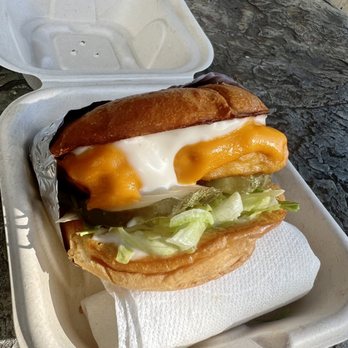 Dada’s Plant Based Burgers & Breakfast - Phish Philet - Vegan Near Me - Seattle, Washington