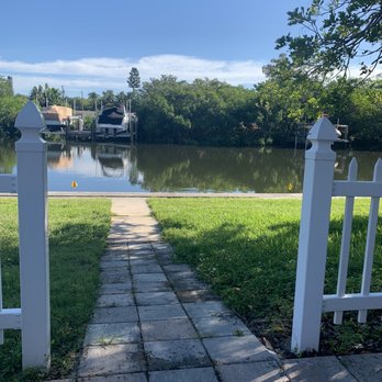 Longbeach Cafe - a path leading to a lake - American Near Me - Longboat Key, Florida Longbeach Cafe - a path leading to a lake - American Near Me - Longboat Key, Florida