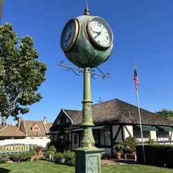Solvang Clock