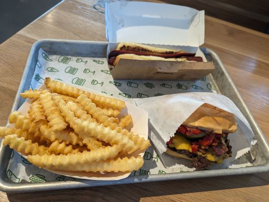 Shake Shack Salt River by null