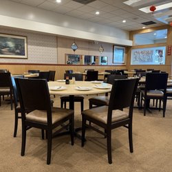 Hot Wok Cafe - Seating
