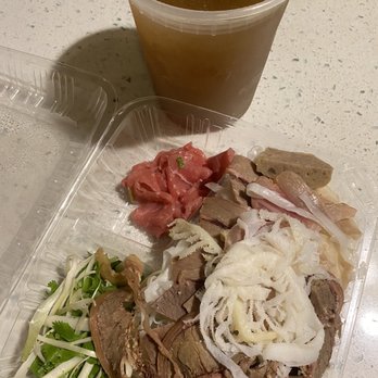 Pho Nhy - Only 1/4 piece of beef ball and no oxtail - Vietnamese Near Me - San Jose, California Pho Nhy - Only 1/4 piece of beef ball and no oxtail - Vietnamese Near Me - San Jose, California
