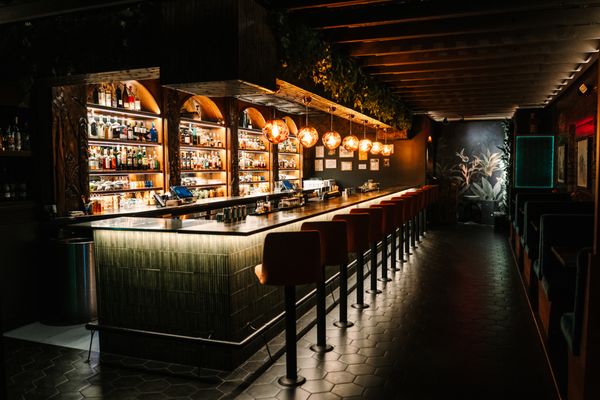 Callisto Cocktail Bar by null