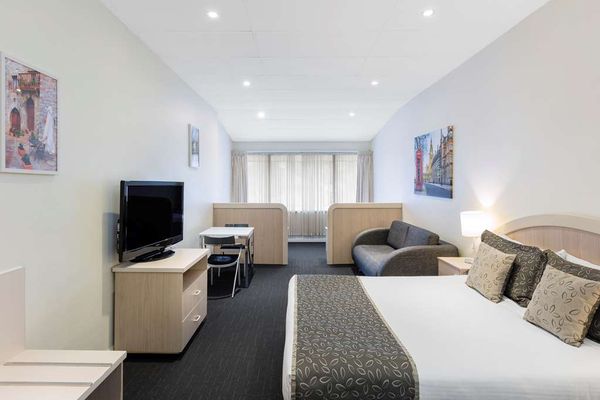 Adelaide Granada Motor Inn by null