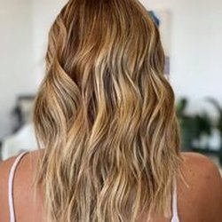 Niki Dale Hair