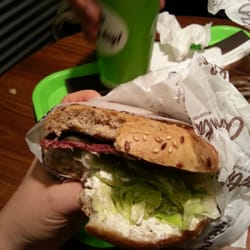 Arnolds - Reindeer bagel. 6.80 €.