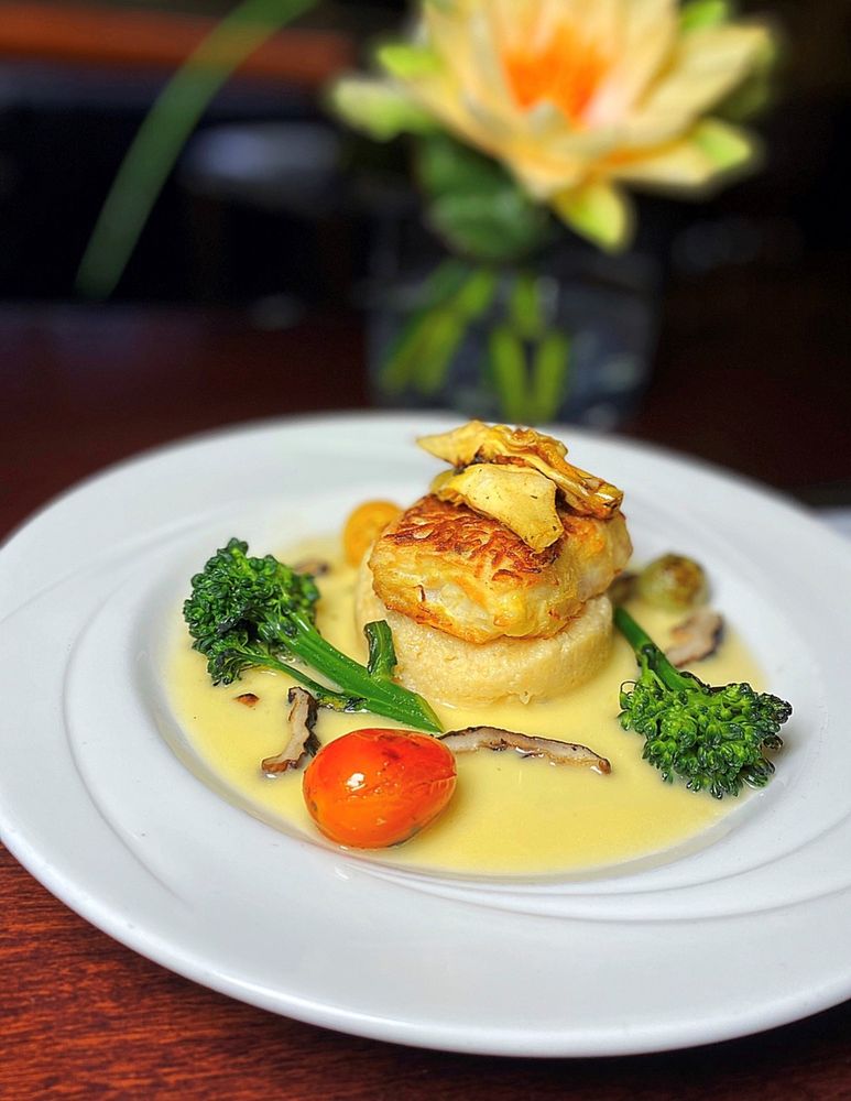 WATER’S EDGE RESTAURANT & BATA BAR Updated May 2024 24 Photos