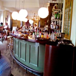 Schwan Altstadt Theke.