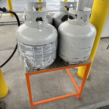 Mutual Propane - Getting my tanks filled again - Propane Near Me - Corona, California