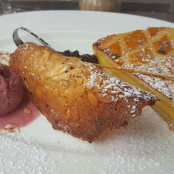 Le Bistrot des Philosophes - Gateau basque - Bistros Near Me - Aix-en-Provence, 13 Le Bistrot des Philosophes - Gateau basque - Bistros Near Me - Aix-en-Provence, 13