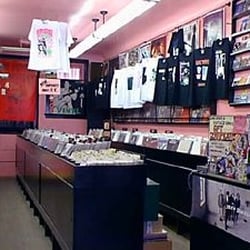 Vintage Vinyl Records - 1st floor inside