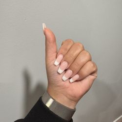 House of Polish Nails & Spa - Nails
