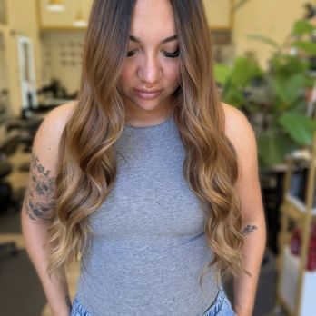 Fox and Belle Salon - Hair Salons Near Me - Berkeley, California