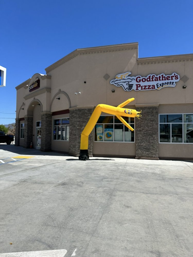 GODFATHER’S PIZZA 202 El Camino Real, Greenfield, California Pizza