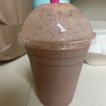Clean Eats - peanut butter and chocolate shake - Health Markets Near Me - San Jose, California