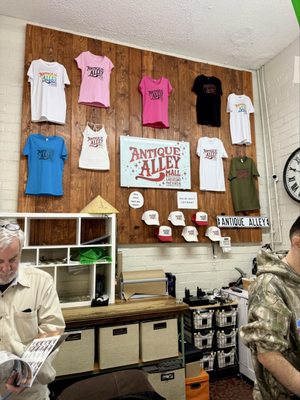 Antique Alley Mall by null