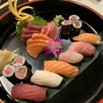 Akami Sushi Bar - Nigiri and sashimi set - Sushi Bars Near Me - Apex, North Carolina Akami Sushi Bar - Nigiri and sashimi set - Sushi Bars Near Me - Apex, North Carolina
