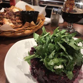 Le Saint-Bock - Brasseries Near Me - Montreal, Quebec