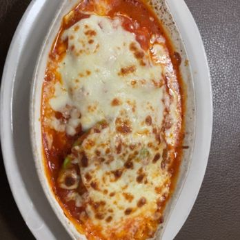 Genovas Italian Restaurant & Pizza - Sampler - Pizza Near Me - Burkburnett, Texas Genovas Italian Restaurant & Pizza - Sampler - Pizza Near Me - Burkburnett, Texas