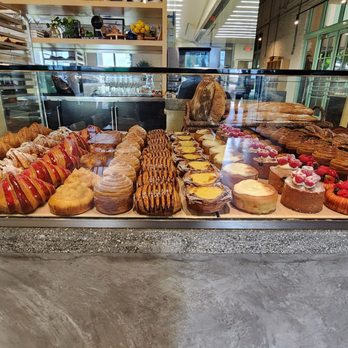 Bachour - Bakeries Near Me - Coral Gables, Florida