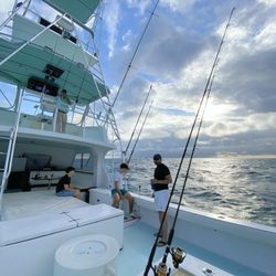Southpaw Fishing - Boat