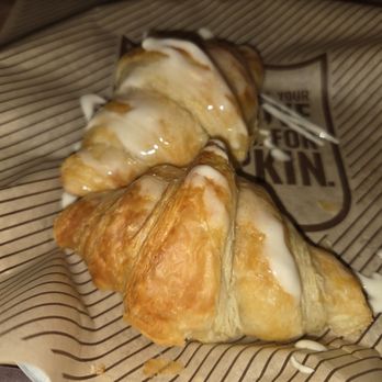 Cheddar's Scratch Kitchen - Honey Butter Croissants - Comfort Food Near Me - Glendale, Arizona