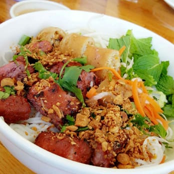Saigon House - Pork and egg rolls vermicelli - Vietnamese Near Me - San Leandro, California