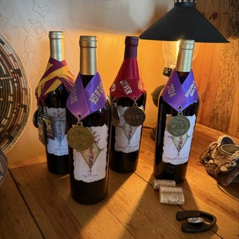 B&E Vineyard - Wineries Near Me - Paso Robles, California