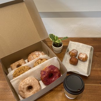 JOHNNY DOUGHNUTS - Updated September 2025 - 113 Photos & 122