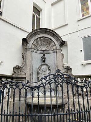 Manneken Pis by null
