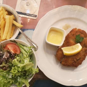 Haus Scholzen 67 Photos 99 Reviews German Venloer Str 236 Ehrenfeld Koln Nordrhein Westfalen Germany Restaurant Reviews Phone Number Yelp