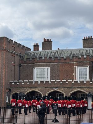 St. James's Palace by null