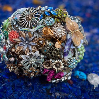 Simply Sandrolini - Brooch Bouquet - Wedding Planning Near Me Simply Sandrolini - Brooch Bouquet - Wedding Planning Near Me