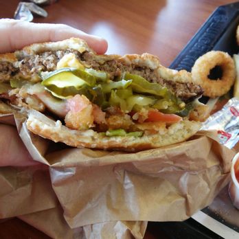 Burger King - Fast Food Near Me - Delafield, Wisconsin