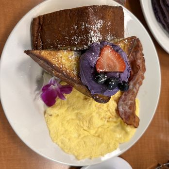 Guieb Cafe - Aria combo - New American Near Me - Honolulu, Hawaii Guieb Cafe - Aria combo - New American Near Me - Honolulu, Hawaii