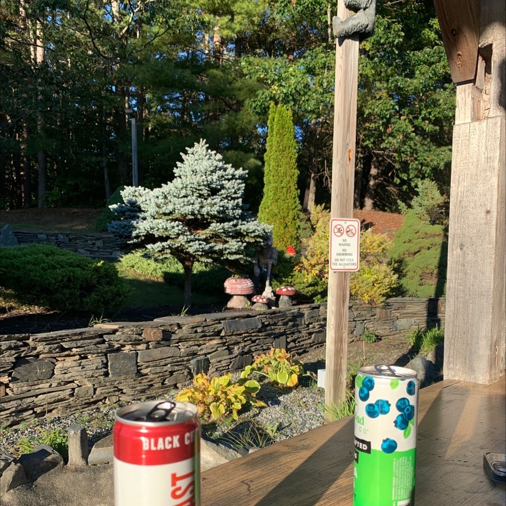 Quechee Gorge Mini Golf Logo