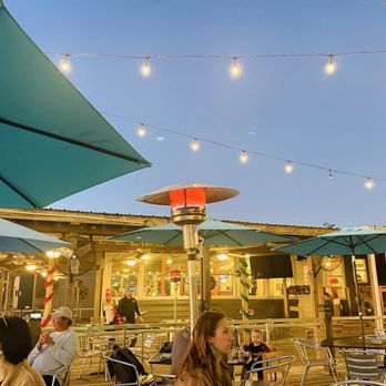 Lake Houston Brewery - Outside entertainment - Breweries Near Me - Huffman, Texas Lake Houston Brewery - Outside entertainment - Breweries Near Me - Huffman, Texas