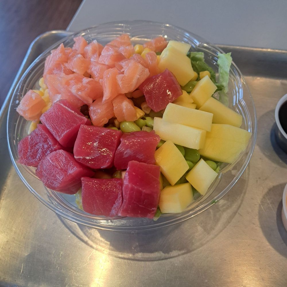 Oishi Ramen - Oishi Classic poke bowl - Poke Near Me - Parma, Ohio Oishi Ramen - Oishi Classic poke bowl - Poke Near Me - Parma, Ohio