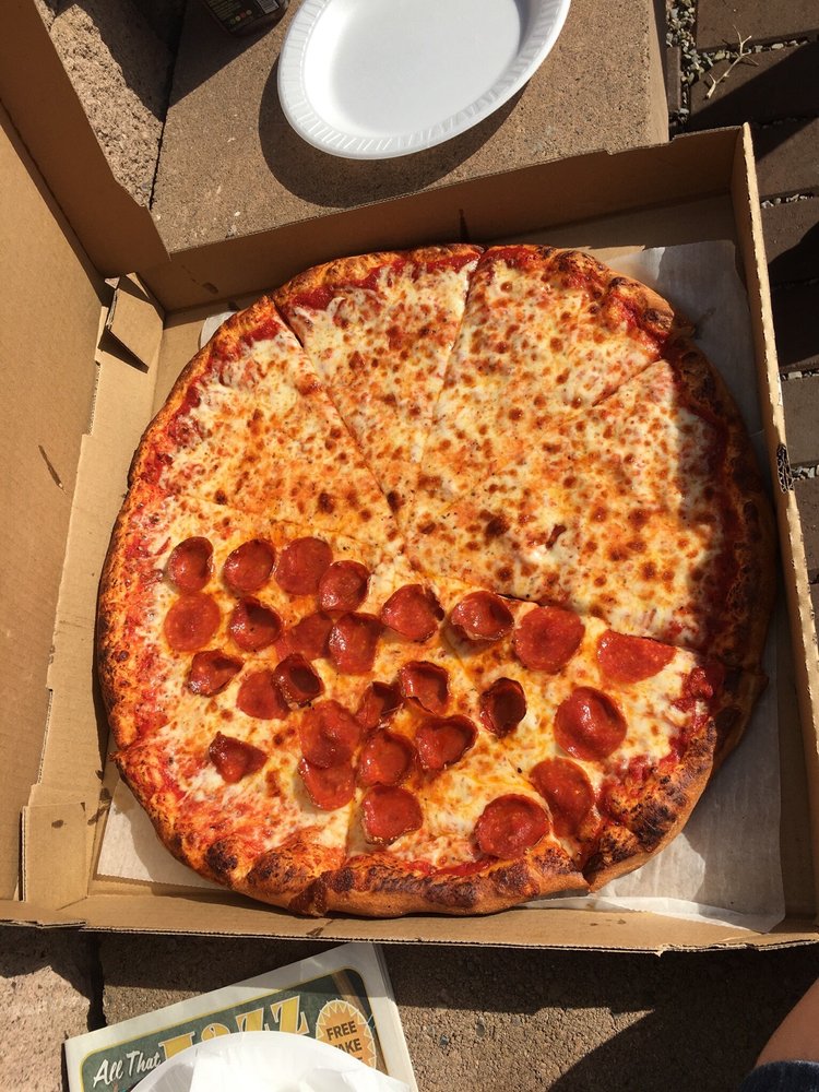 PIZZA KING Updated August 2024 22 Photos & 32 Reviews 35 N Main