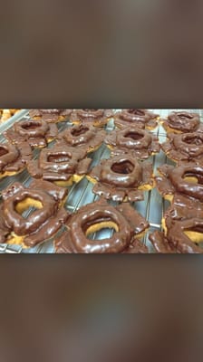 Southern Maid Donuts by null