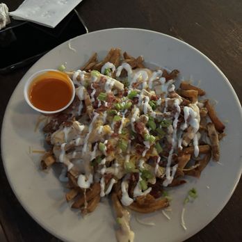 McFadden's Saloon - Classic Irish Nachos w fries - American Near Me - Pittsburgh, Pennsylvania