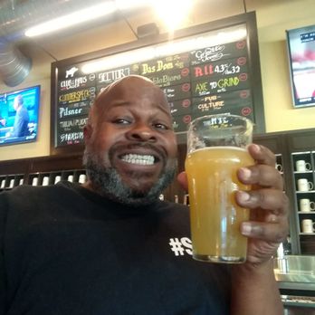 Von Ebert Brewing - Glendoveer - Having a Tasty brew at my local spot - Brewpubs Near Me - Portland, Oregon