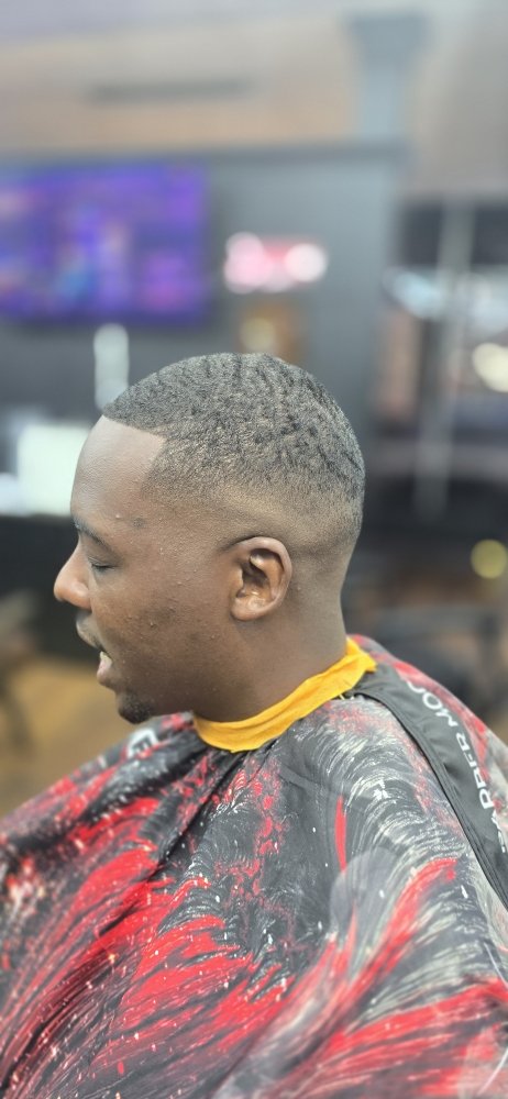 Ultimate Fresh Cutz Barbershop Logo