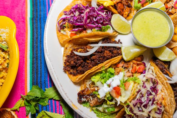 La Victoria Barra + Cocina Mexicana - Chicago by null