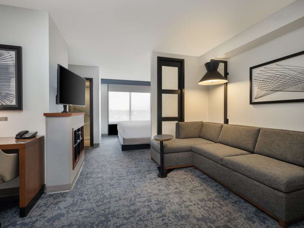 Hyatt Place Tampa/Busch Gardens - wedding in Tampa, FL