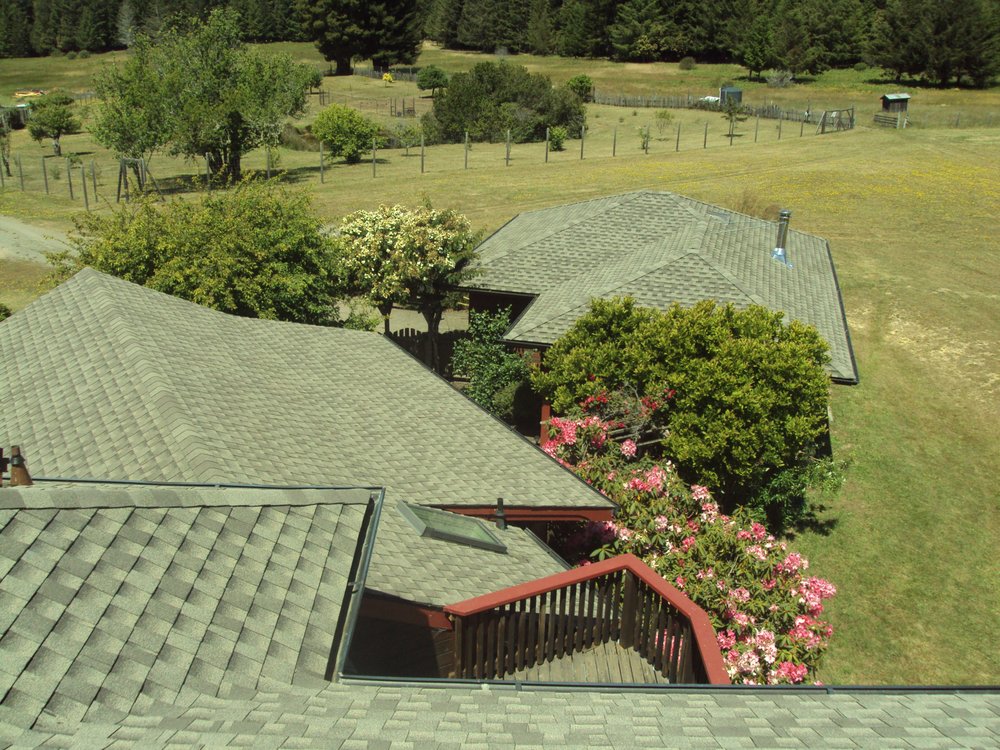 Slide of Redwood Roofers